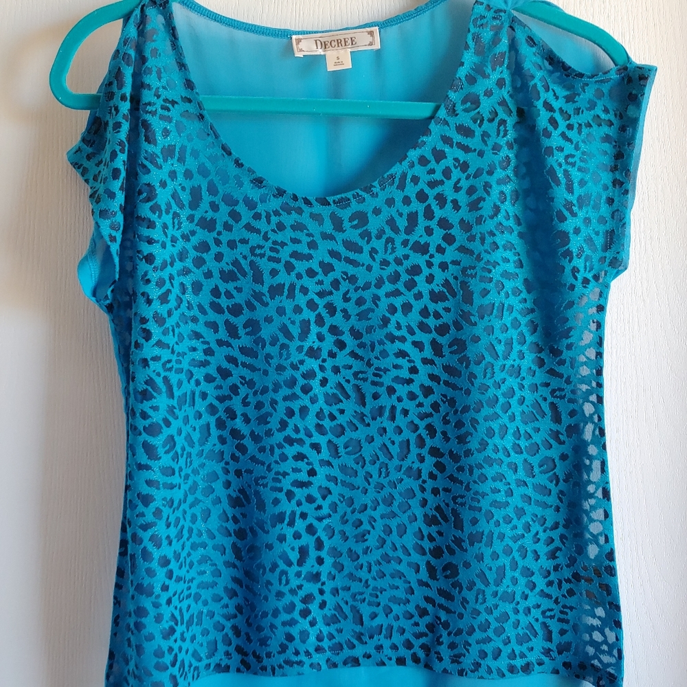 Blue leapard blue